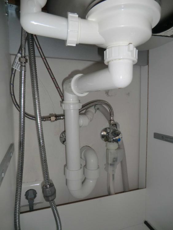 Küchenspüle Ablauf / Abwasserleitungen anders verbauen, näher an die Wand