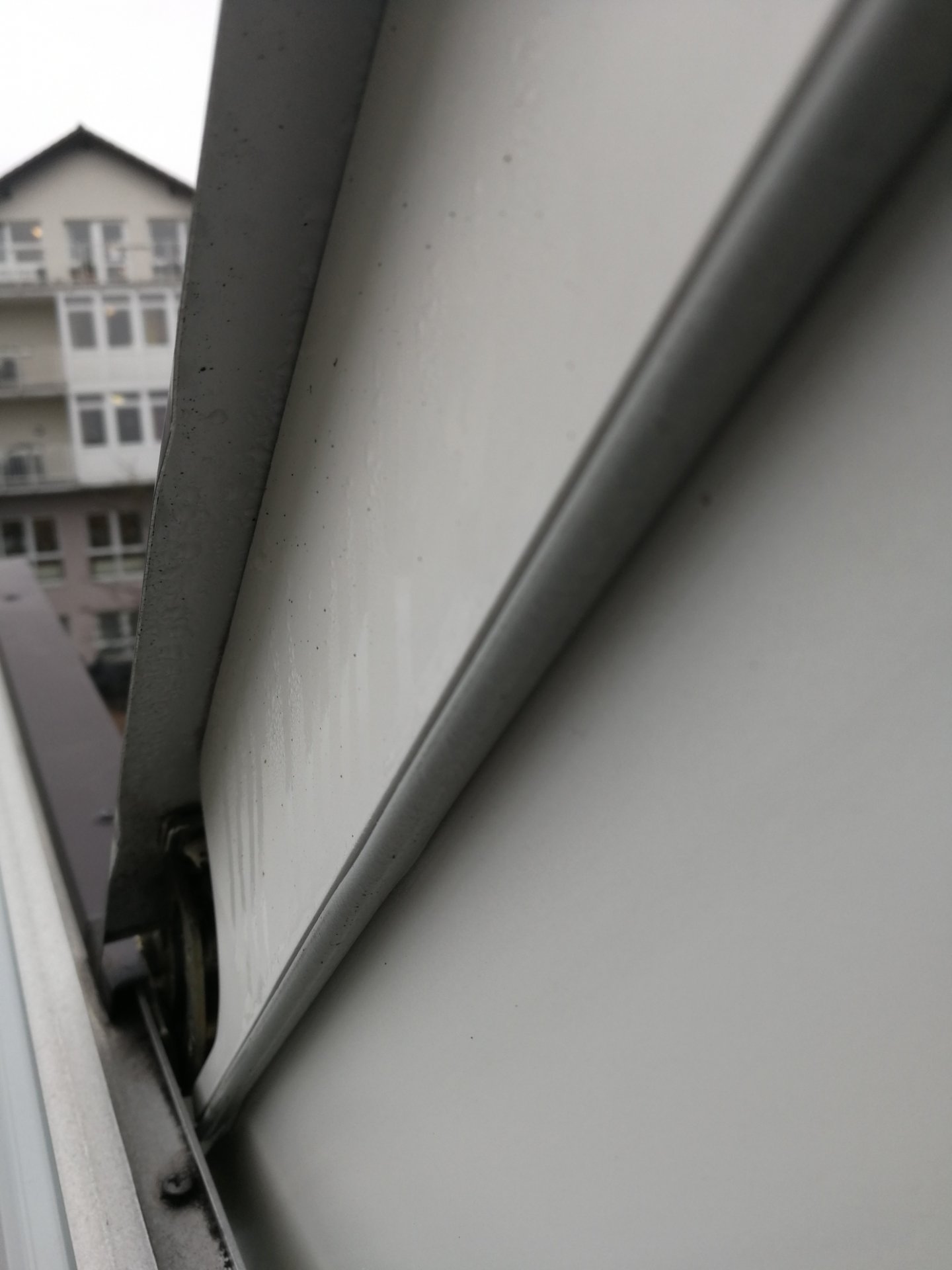 Velux Dachflächenfenster undicht / Kondensateinbruch